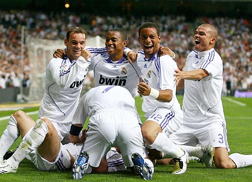 武切维奇35+7+5森萨博空砍43+5 公牛险胜爵士