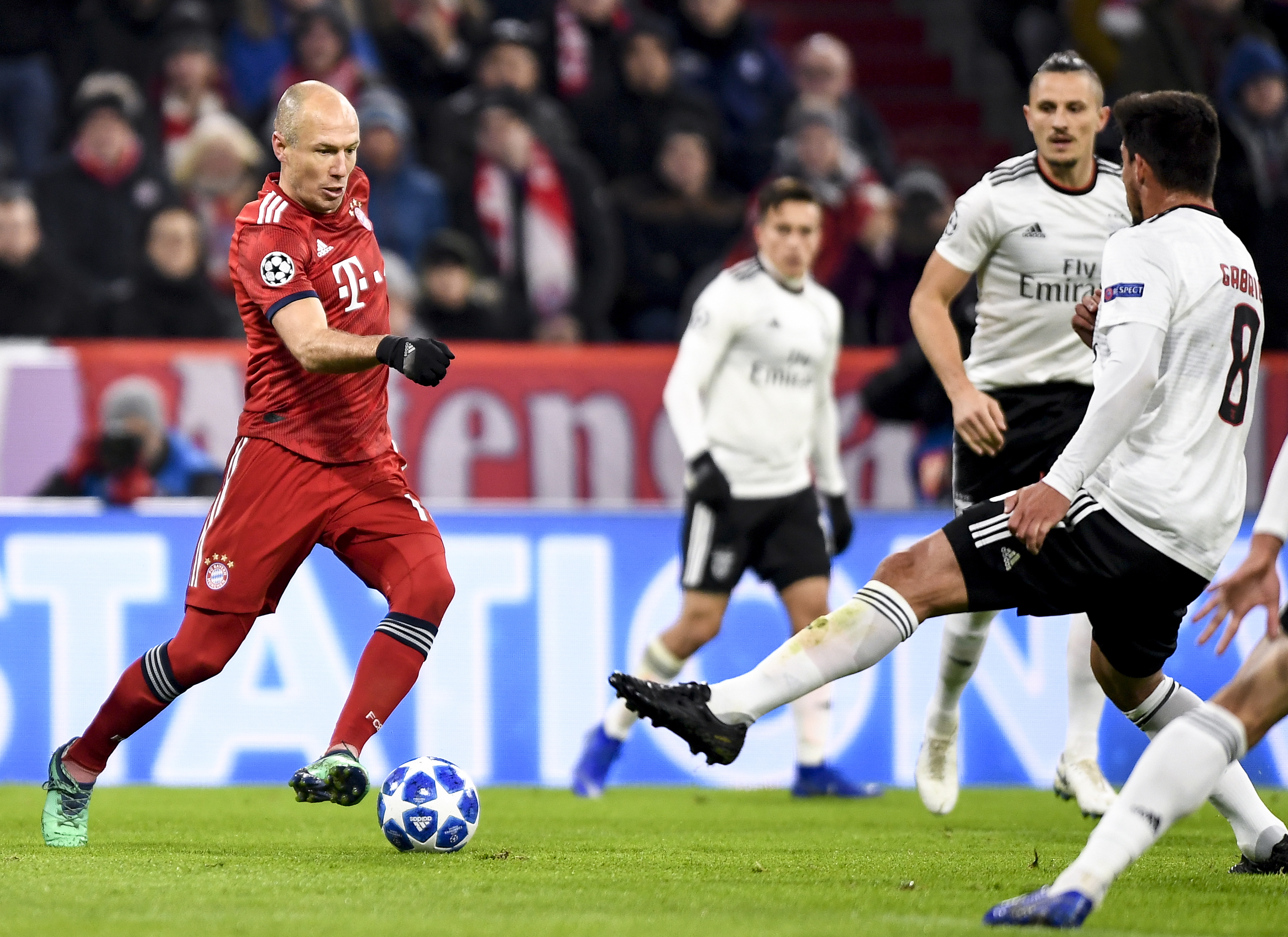 欧冠｜埃姆雷詹 拜尔各入一球 多特蒙德逆转淘汰里尔