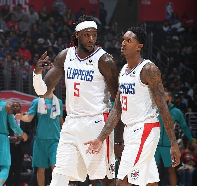 这脚传球太精准了