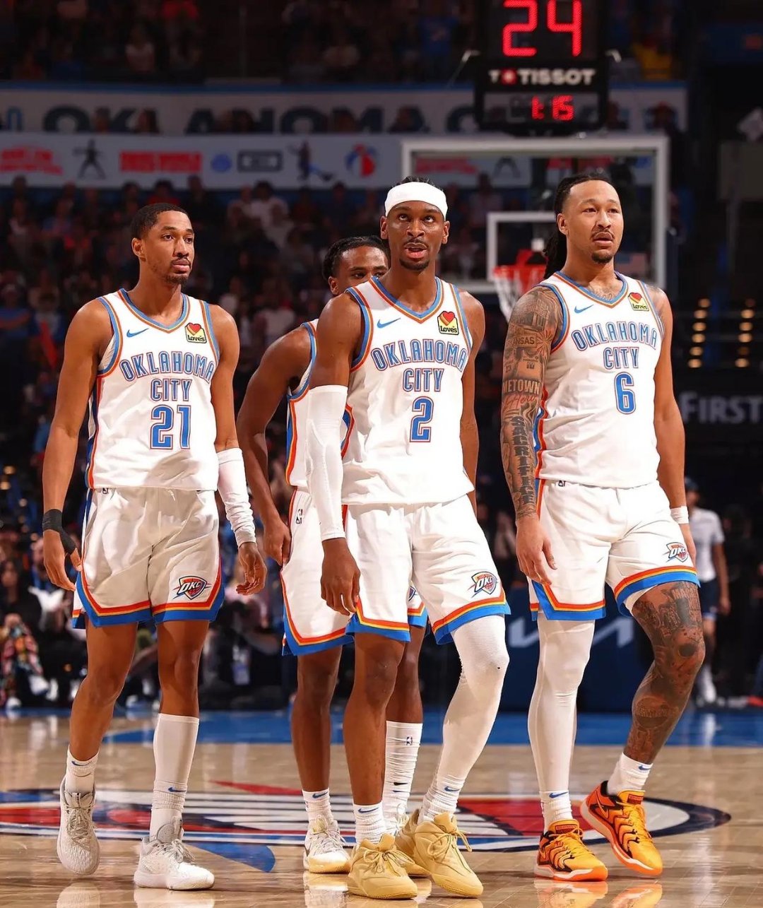 齐达内晒和樊振东打球照片，足球界与乒乓球界梦幻联动，网友：好帅！