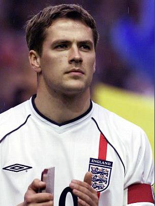 切尔西利物浦争夺科莫新星，皇马800万回购条款成关键