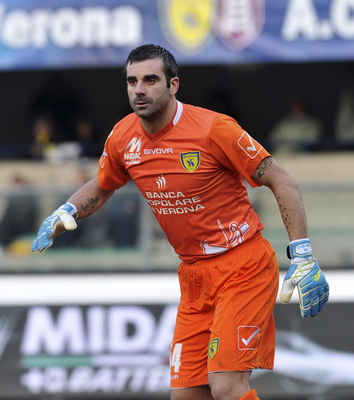 波士顿红袜在 2013 年波士顿马拉松爆炸案后夺冠，成为城市精神疗愈的象征