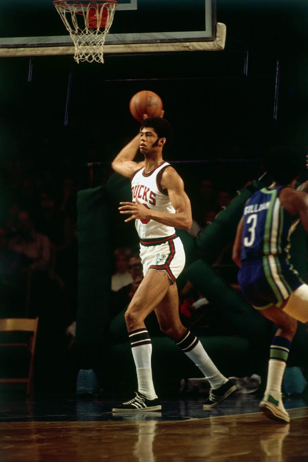 意甲争冠进入胶着阶段